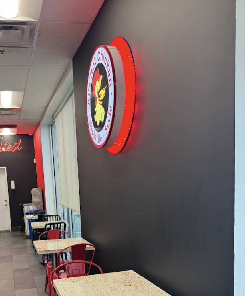 LA's Hot Chicken — Illuminated restaurant sign by SoCal Sign Pros